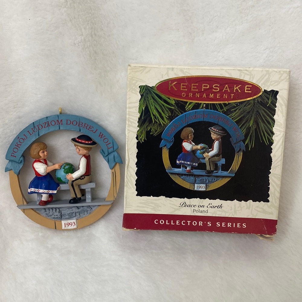 MHallmark Keepsake Collector’s Series Peace on Earth | Poland | Ornament